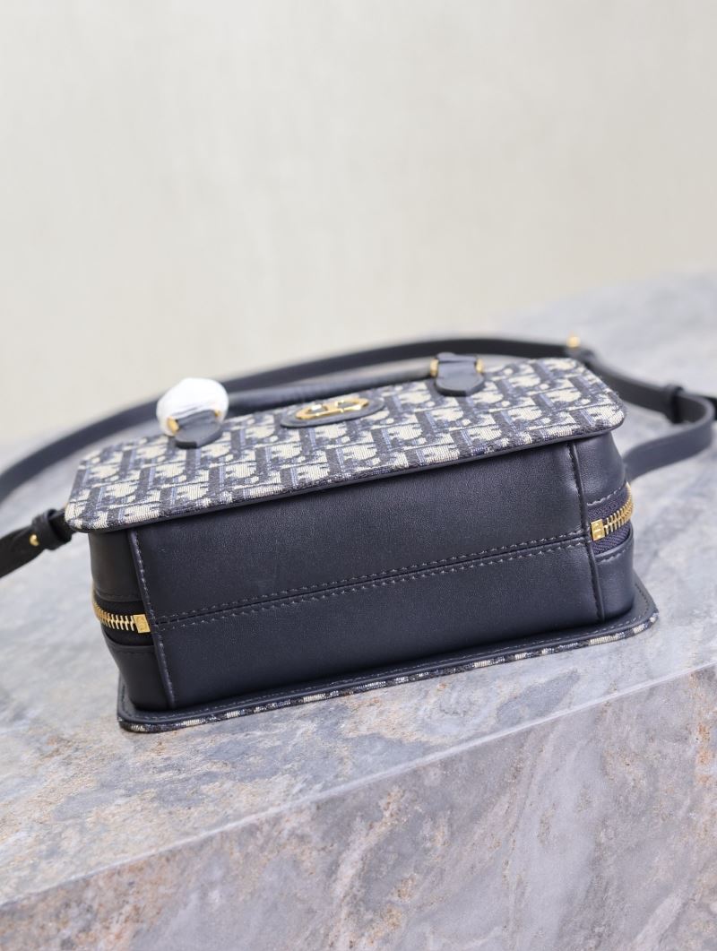 chr1st1an D10r montaigne bags